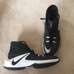 Nike Zoom clearout men’s basketball shoes